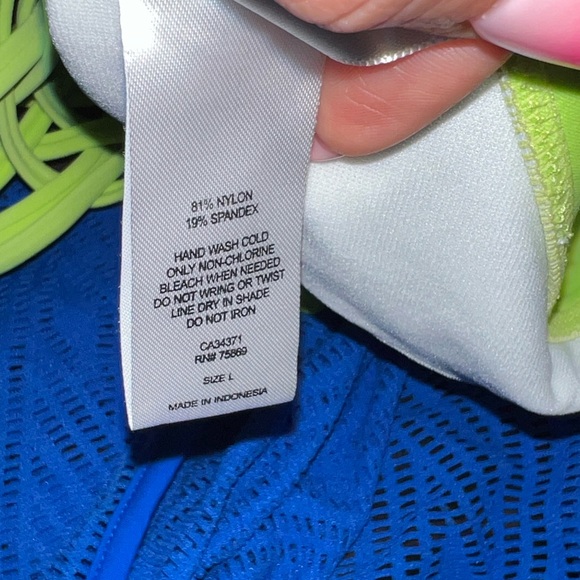 Go By Gossip Royal Blue Green Sporty Splice Layered Crochet Tankini Top large - Picture 5 of 6